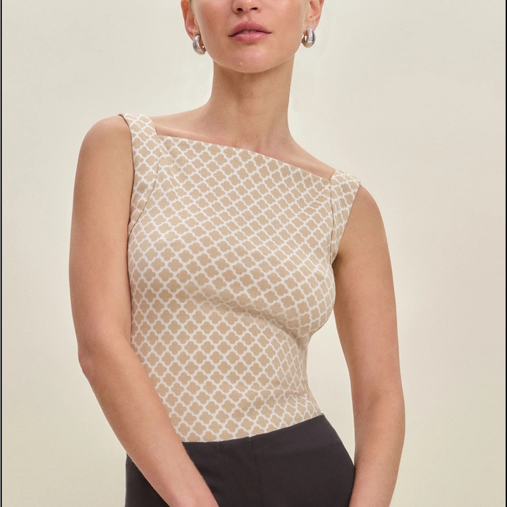 Sleeveless Beige Patterned Square-Neck Top